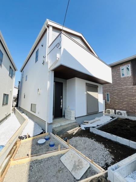 �_�ސ쌧������s����2���ڂ̐V�z��ˌ��Ă̌��n�O�ώʐ^