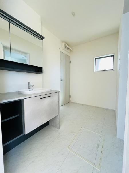 �_�ސ쌧������s����2���ڂ̐V�z��ˌ��Ă̐��ʑ�E���ʏ�