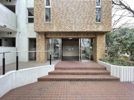 �_�ސ쌧����s�勘�̒��Ã}���V�����̃G���g�����X