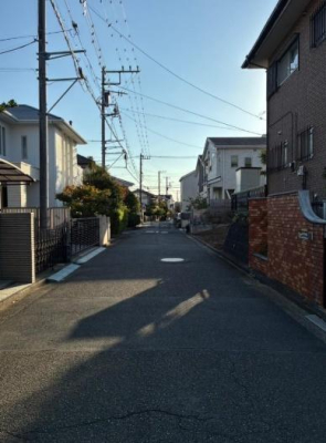 �_�ސ쌧������s�l�V���̓y�n�̑O�ʓ��H�܂ތ��n�ʐ^