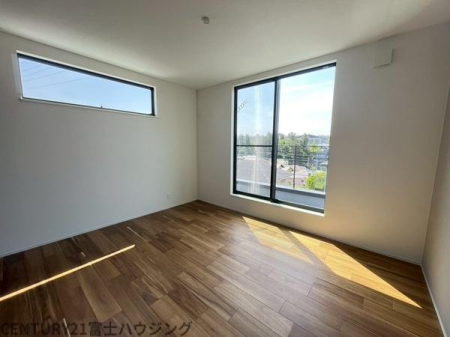 �_�ސ쌧����s�А��R1���ڂ̐V�z��ˌ��Ă̗m��