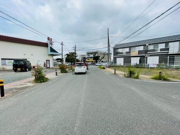 �_�ސ쌧������s���v�ۂ̓y�n�̑O�ʓ��H�܂ތ��n�ʐ^