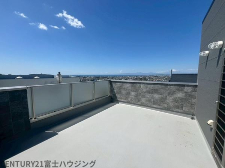 �_�ސ쌧����s�А��R1���ڂ̐V�z��ˌ��Ẵo���R�j�[