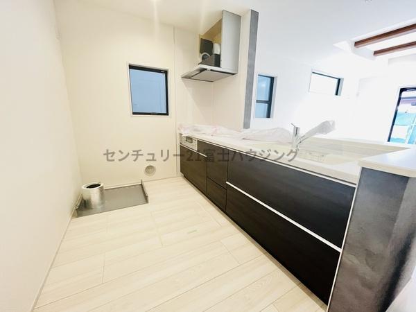 �_�ސ쌧������s�����u�̐V�z��ˌ��ẴL�b�`��