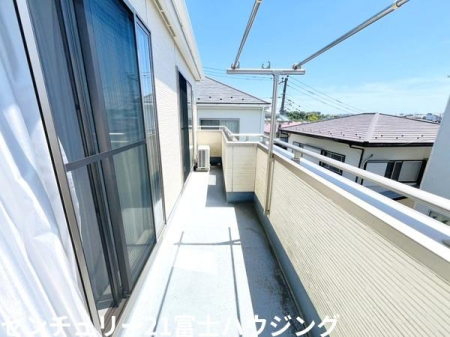 �_�ސ쌧����s�P�s5���� 5-10-4�̒��È�ˌ��Ẵo���R�j�[