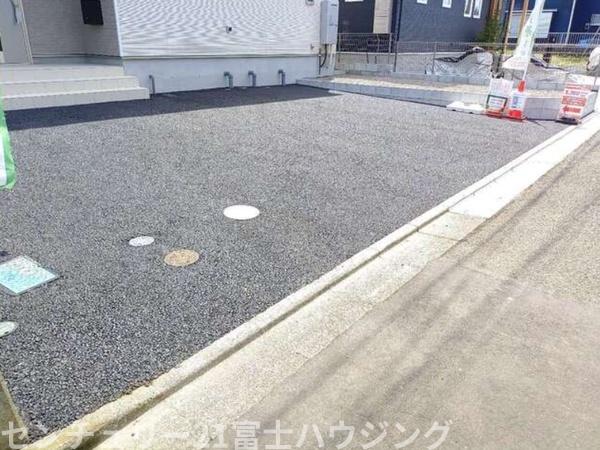 �_�ސ쌧�ɐ����s����5���ڂ̐V�z��ˌ��Ă̒��ԏ�