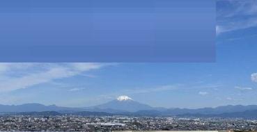 �_�ސ쌧����s�ғ�1���ڂ̐V�z�}���V�����̏Z�˂���̒��]�ʐ^