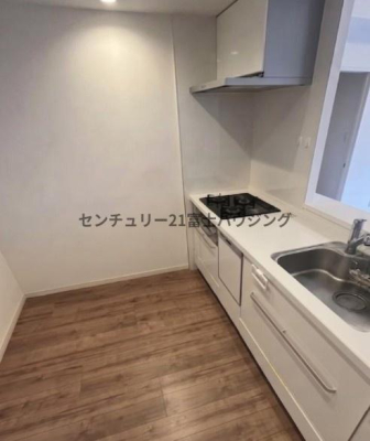 �_�ސ쌧����s����1���ڂ̒��Ã}���V�����̃L�b�`��