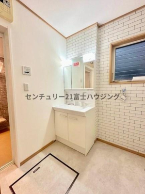 �_�ސ쌧������s�~���̒��È�ˌ��Ă̐��ʑ�E���ʏ�