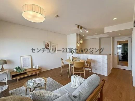 �_�ސ쌧���q�s�␣1���ڂ̒��Ã}���V�����̃��r���O