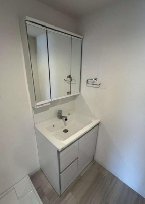�_�ސ쌧����s����1���ڂ̒��Ã}���V�����̐��ʑ�E���ʏ�