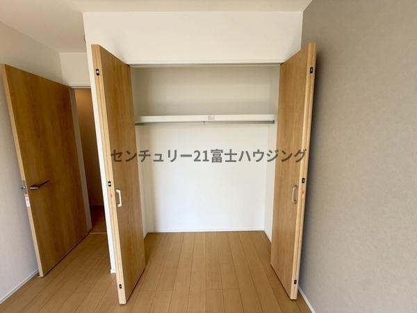 �_�ސ쌧����s�Ԃ̖؂̐V�z��ˌ��Ă̎��[
