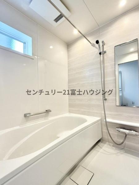 �_�ސ쌧����s���x2���ڂ̐V�z��ˌ��Ă̗���
