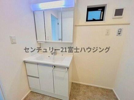 �_�ސ쌧������s�\�ԍ�2���ڂ̐V�z��ˌ��Ă̐��ʑ�E���ʏ�