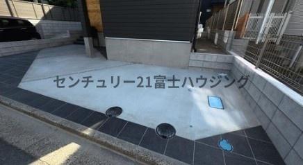 �_�ސ쌧����s���ӎ�3���ڂ̐V�z��ˌ��Ă̒��ԏ�