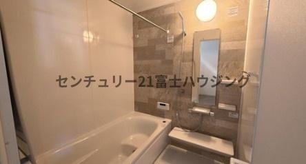 �_�ސ쌧����s���ӎ�3���ڂ̐V�z��ˌ��Ă̗���