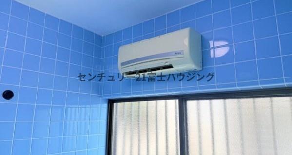 �_�ސ쌧���q�s�A�؂̒��È�ˌ��Ă̗���