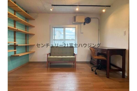�_�ސ쌧����s�ғ����C��2���ڂ̒��Ã}���V�����̃��r���O