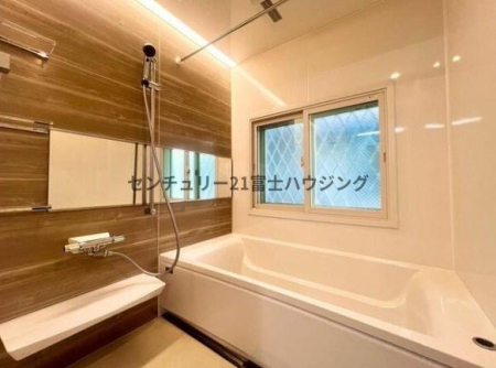 �_�ސ쌧����s�ғ��V��1���ڂ̒��È�ˌ��Ă̗���