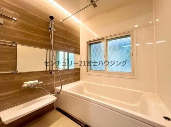 �_�ސ쌧����s�ғ��V��1���ڂ̒��È�ˌ��Ă̗���