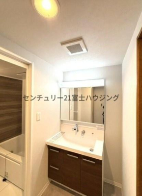 �_�ސ쌧������s���c1���ڂ̒��Ã}���V�����̐��ʑ�E���ʏ�