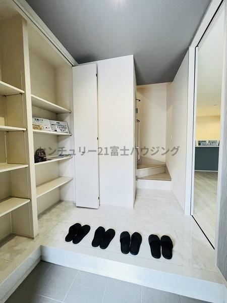 �_�ސ쌧������s���c4���ڂ̐V�z��ˌ��Ă̌���