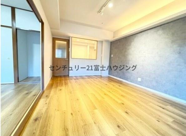 �_�ސ쌧������s���c1���ڂ̒��Ã}���V�����̃��r���O