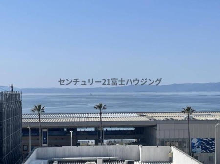 �_�ސ쌧����s�А��C��2���ڂ̒��Ã}���V�����̏Z�˂���̒��]�ʐ^