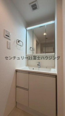 �_�ސ쌧����s�А��C��2���ڂ̒��Ã}���V�����̐��ʑ�E���ʏ�