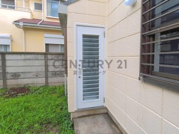 �_�ސ쌧����s�勘1���� 6-11�̒��È�ˌ��Ă̑O�ʓ��H�܂ތ��n�ʐ^
