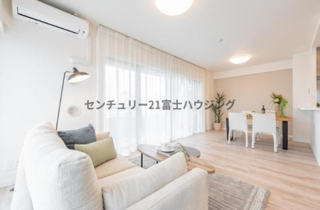 �_�ސ쌧������s���C��3���ڂ̒��Ã}���V�����̃��r���O