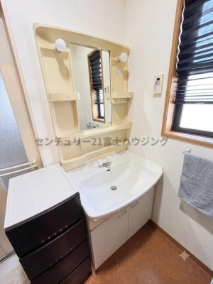 �_�ސ쌧������s�����̒��È�ˌ��Ă̐��ʑ�E���ʏ�