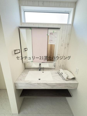 �_�ސ쌧������s��̐V�z��ˌ��Ă̐��ʑ�E���ʏ�
