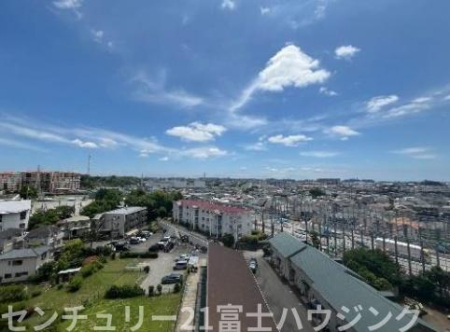 �_�ސ쌧����s���3���ڂ̒��Ã}���V�����̏Z�˂���̒��]�ʐ^