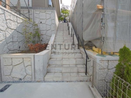 �_�ސ쌧����s�ғ�������2���ڂ̐V�z��ˌ��Ă̂��̑����n