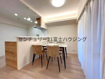 �_�ސ쌧����s�А�4���ڂ̒��Ã}���V�����̃��r���O