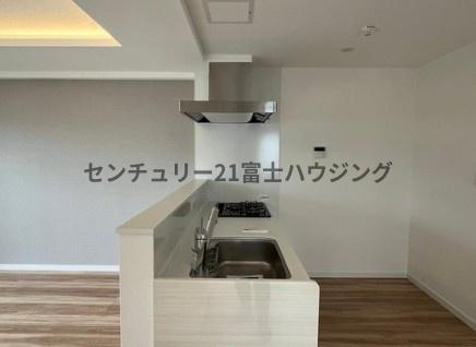 �_�ސ쌧����s����1���ڂ̒��Ã}���V�����̃L�b�`��