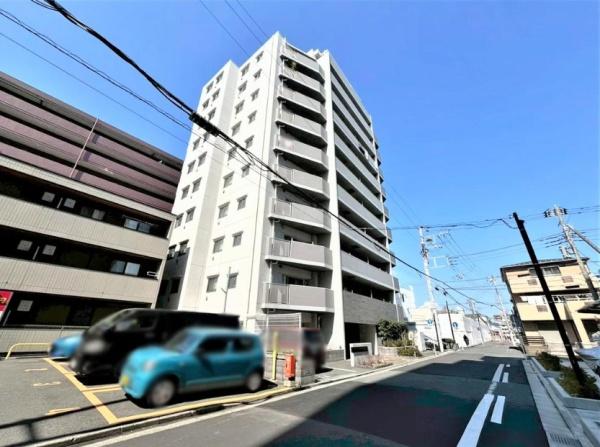 �_�ސ쌧���ˎs�{�̑O�̒��Ã}���V�����̌��n�O�ώʐ^