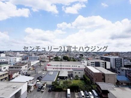 �_�ސ쌧����s�Ó��2���ڂ̒��Ã}���V�����̏Z�˂���̒��]�ʐ^