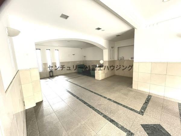 �_�ސ쌧����s�����_��1���ڂ̒��Ã}���V�����̃��r�[
