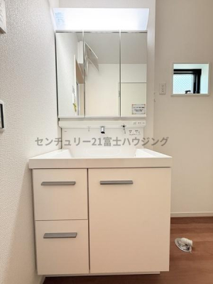 �_�ސ쌧������s���C�ݖk5���ڂ̐V�z��ˌ��Ă̐��ʑ�E���ʏ�