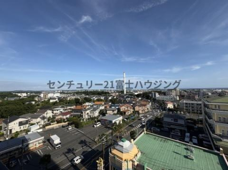 �_�ސ쌧����s���1���ڂ̒��Ã}���V�����̏Z�˂���̒��]�ʐ^