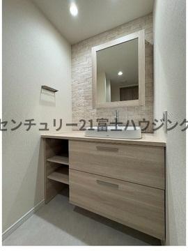 �_�ސ쌧����s���1���ڂ̒��Ã}���V�����̐��ʑ�E���ʏ�