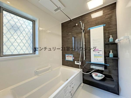 �_�ސ쌧������s�~���̒��È�ˌ��Ă̗���