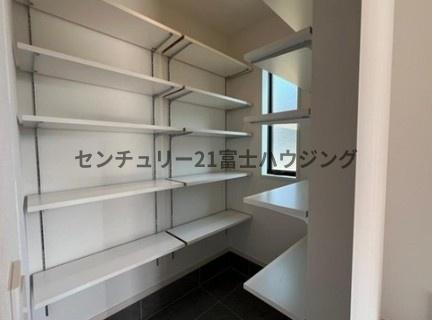 �_�ސ쌧������s��̐V�z��ˌ��Ă̌���