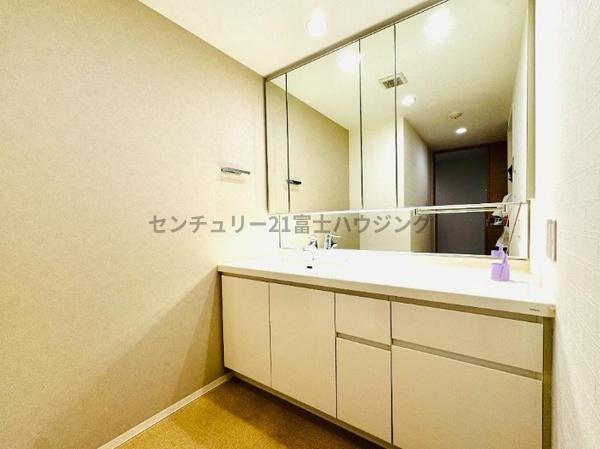 �_�ސ쌧������s������̒��Ã}���V�����̐��ʑ�E���ʏ�