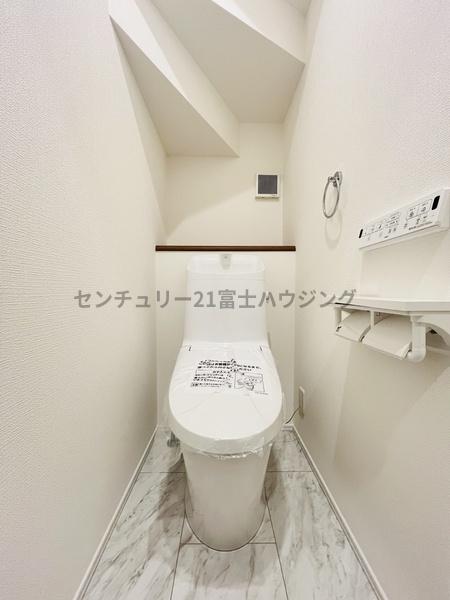 �_�ސ쌧������s�l�{��̐V�z��ˌ��Ẵg�C��