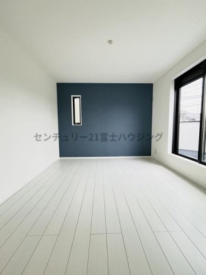 �_�ސ쌧������s�l�V���̐V�z��ˌ��Ă̐Q��
