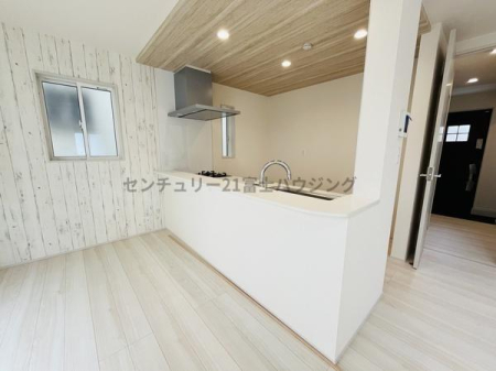 �_�ސ쌧���ˎs���P�l�̐V�z��ˌ��ẴL�b�`��