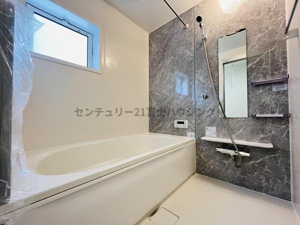 �_�ސ쌧���ˎs���P�l�̐V�z��ˌ��Ă̗���